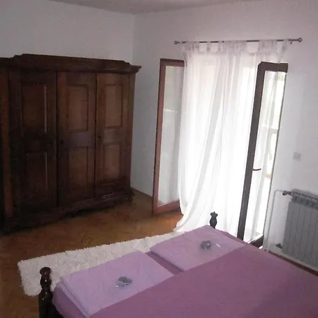 Daire Vida I Vito Sveti Filip i Jakov